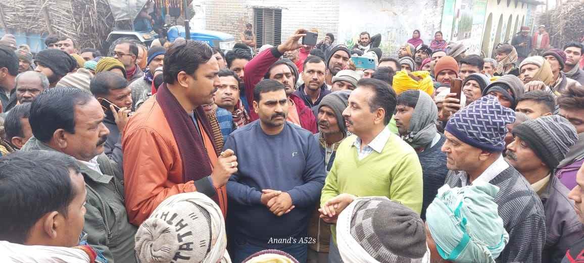 The workers staged a sit-in by closing the sugar mill