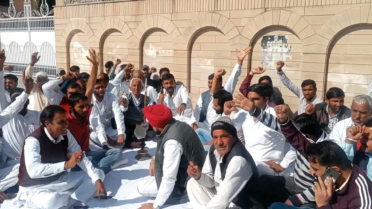 Sarpanches stage protest outside MLA's residence against e-tendering