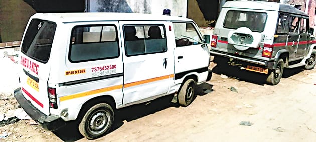 'Bargaining' in the medical college to take the dead body
