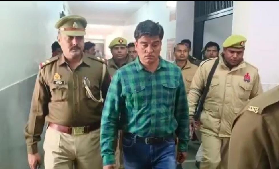 MLA irfan solanki went to District hospital for Ultrasound