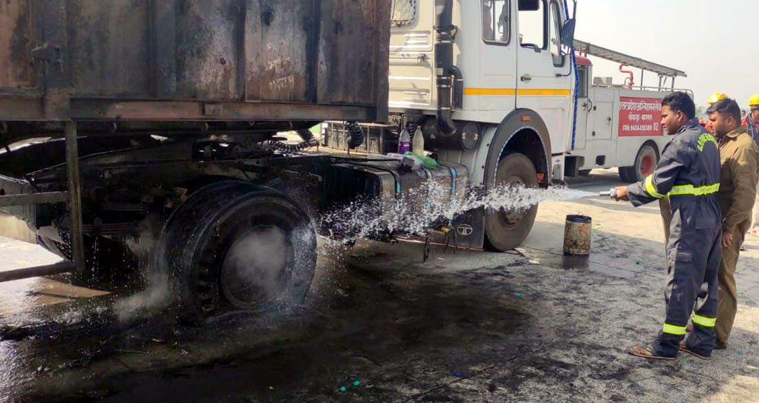 Iron laden truck tires caught fire on EPE