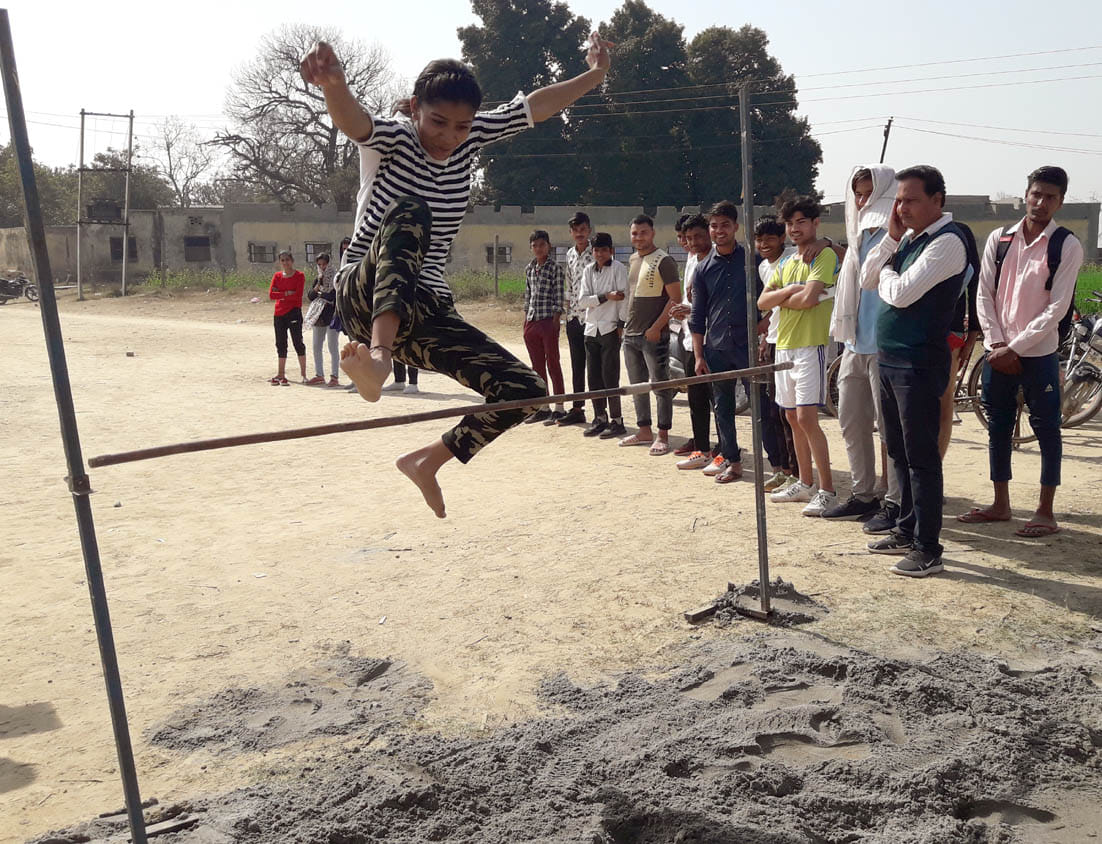 Neha and Vijay topped in 200 meter sprint