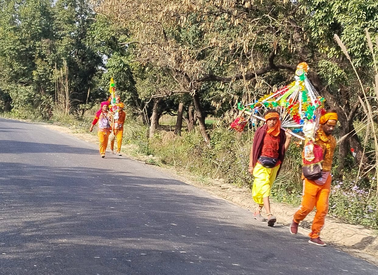 Bum Bhole's cheers echoed on the streets of Najibabad