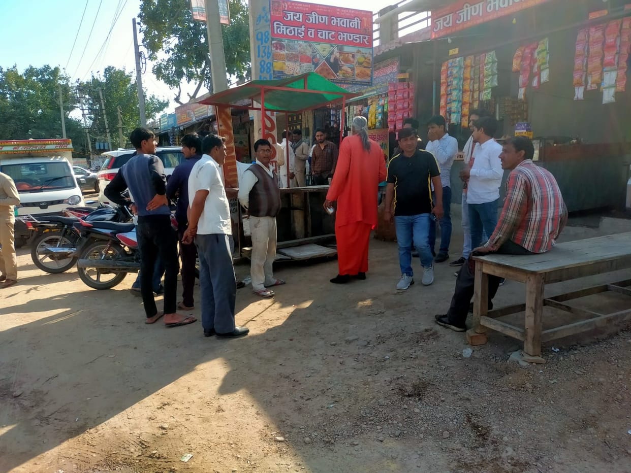 Municipality launched encroachment removal campaign, seized boards placed in front of shops