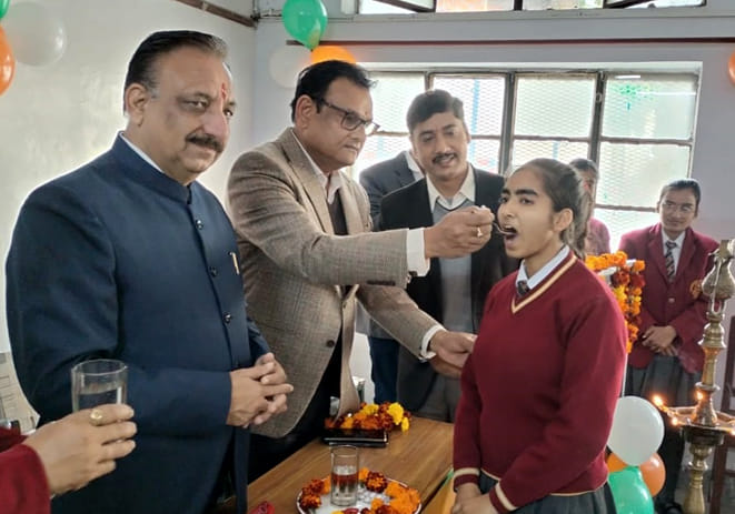 Albendazole tablets were fed to 8.19 lakh children in the district