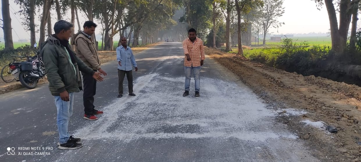 Cracks lying on the Shahpur-Singarjot road built a month ago