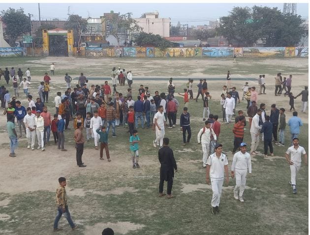 Aligarh won by three wickets in a thrilling match