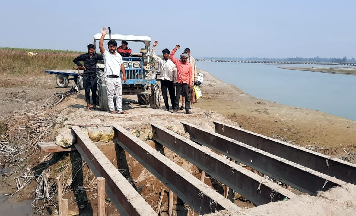 The road to the pontoon bridge opened after six days
