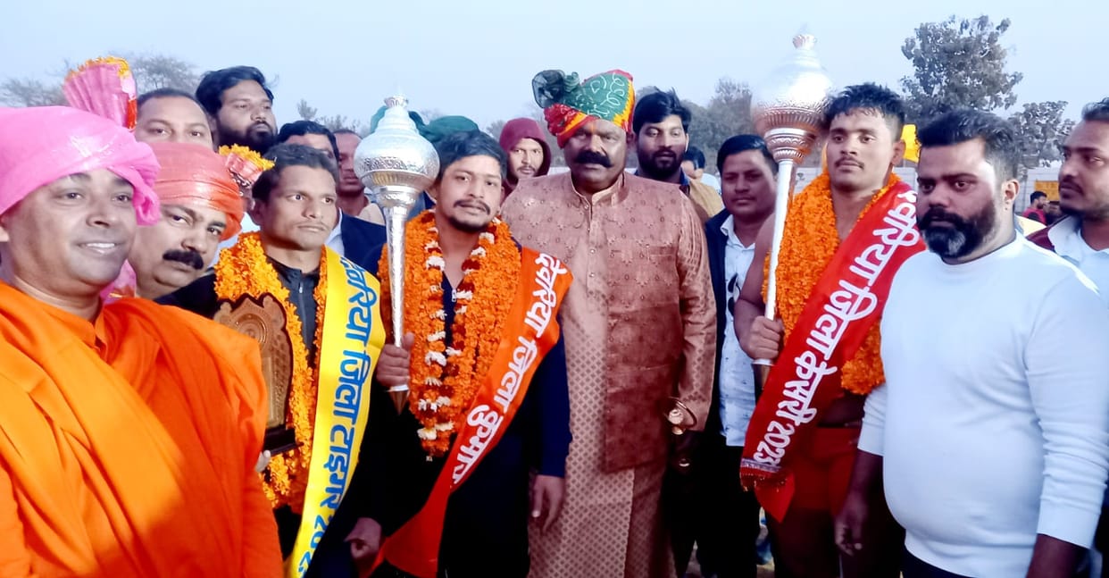 Siddharth became Deoria Kesari