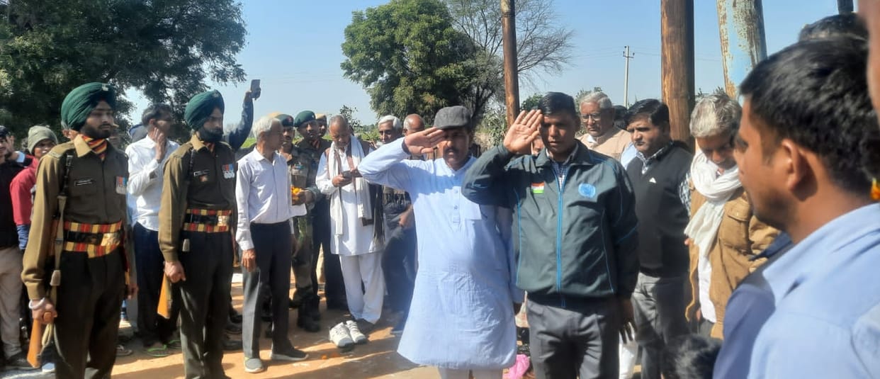Last farewell to nayak Arun Kumar with moist eyes