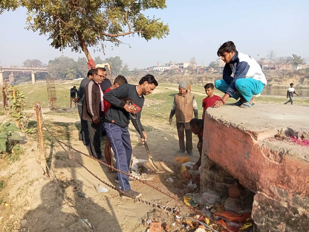 Cleaned the Sitakund Dham complex