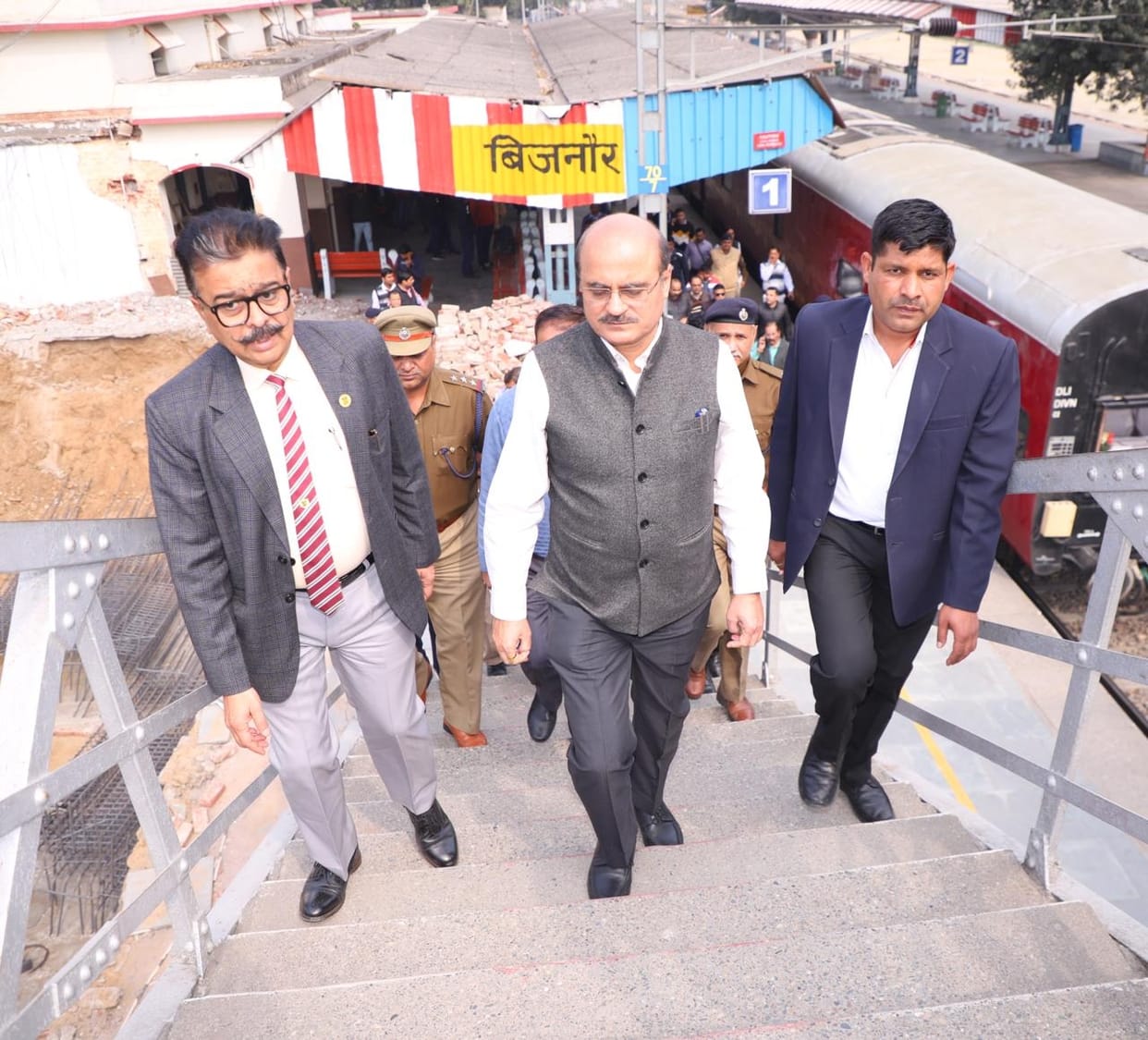 Flyover is near, no need for footover bridge
