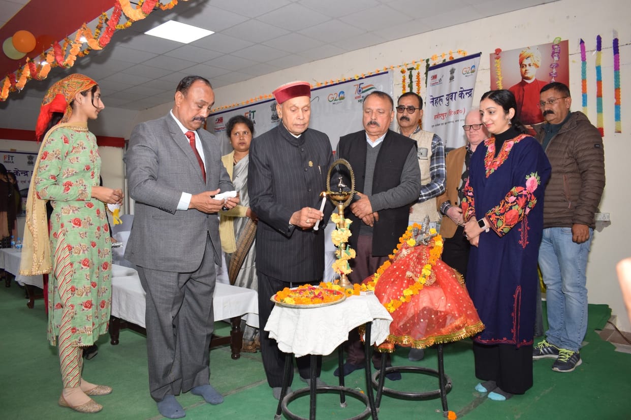 We have the leadership that will bend the world - Dhumal