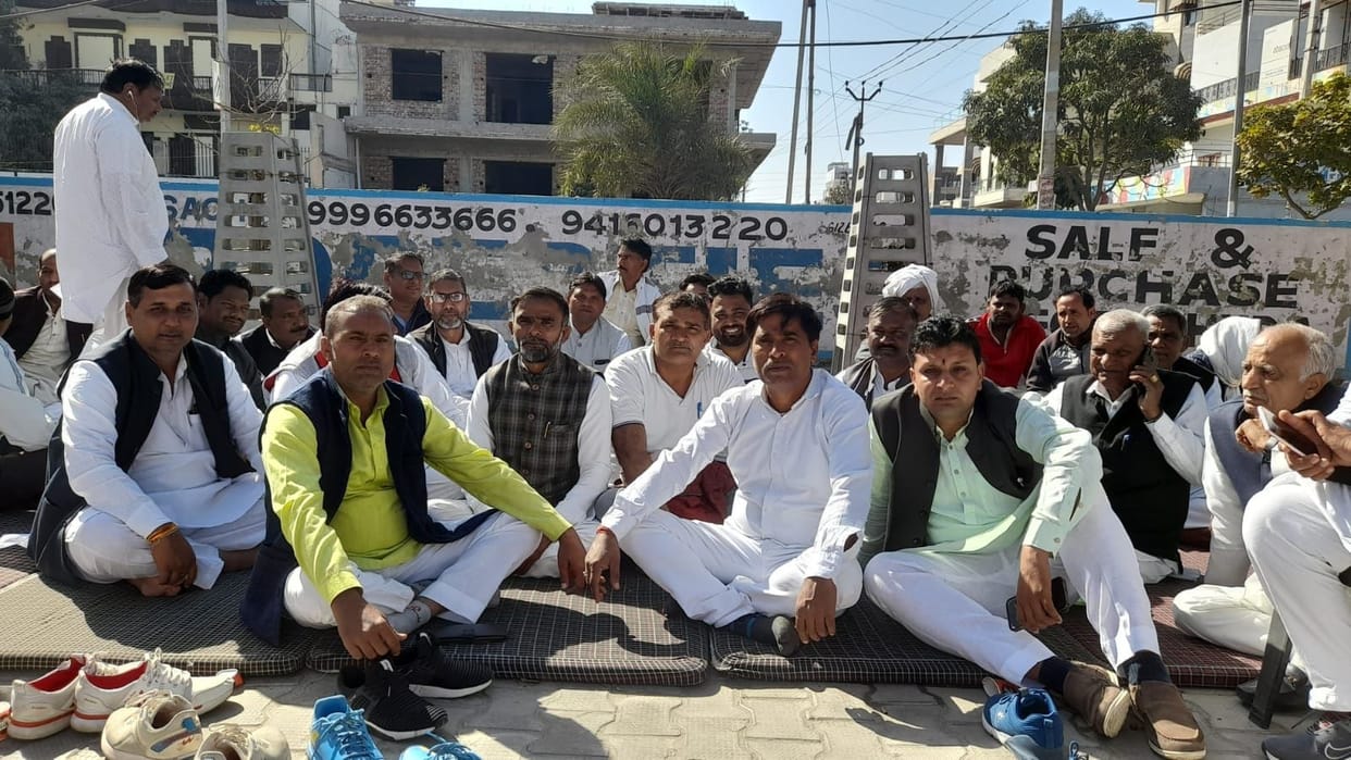 Sarpanches expressed opposition to e-tendering, raging over Panchayat minister's statement