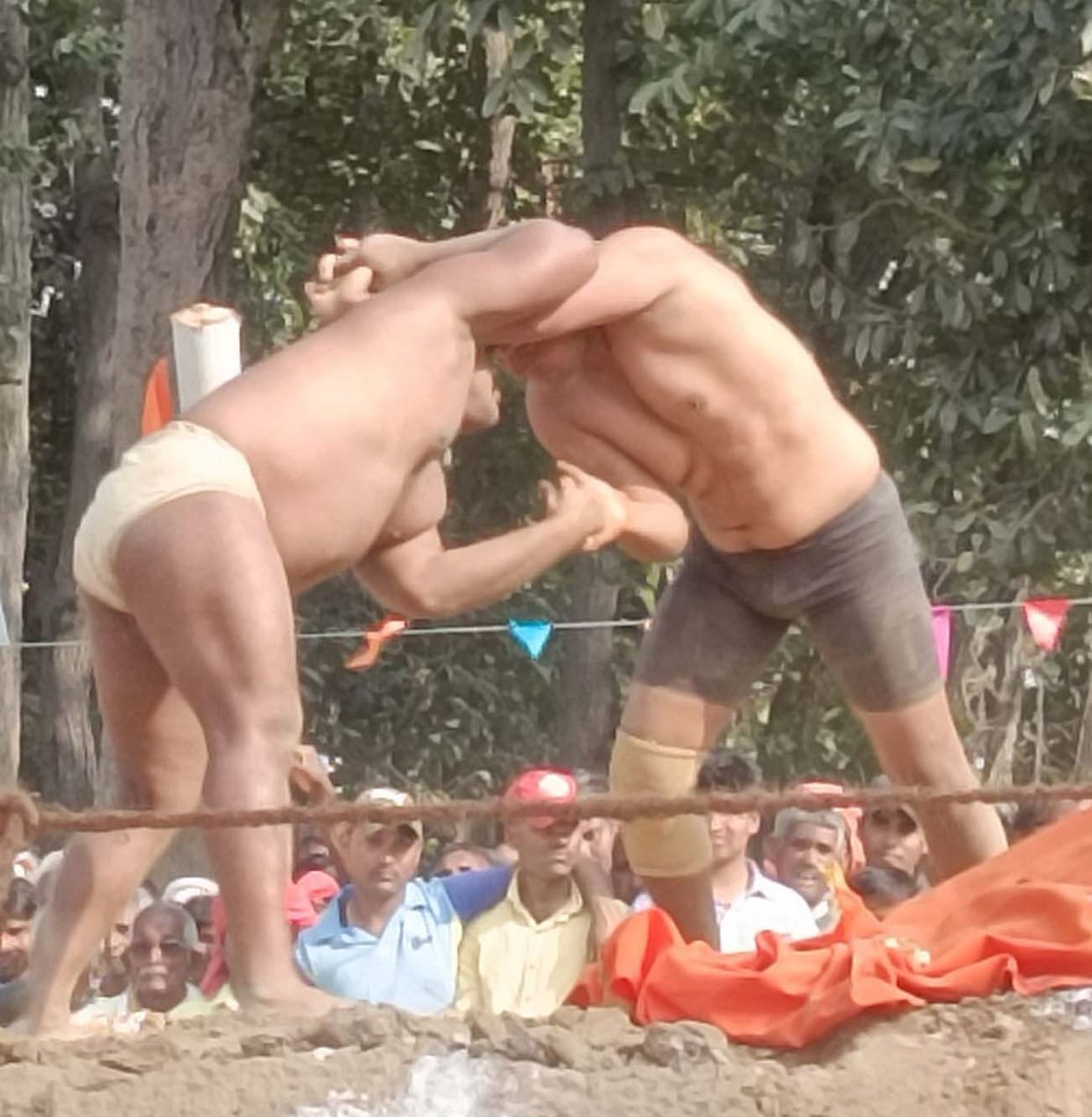 Amitdas of Ayodhya defeated the wrestler of Madhya Pradesh