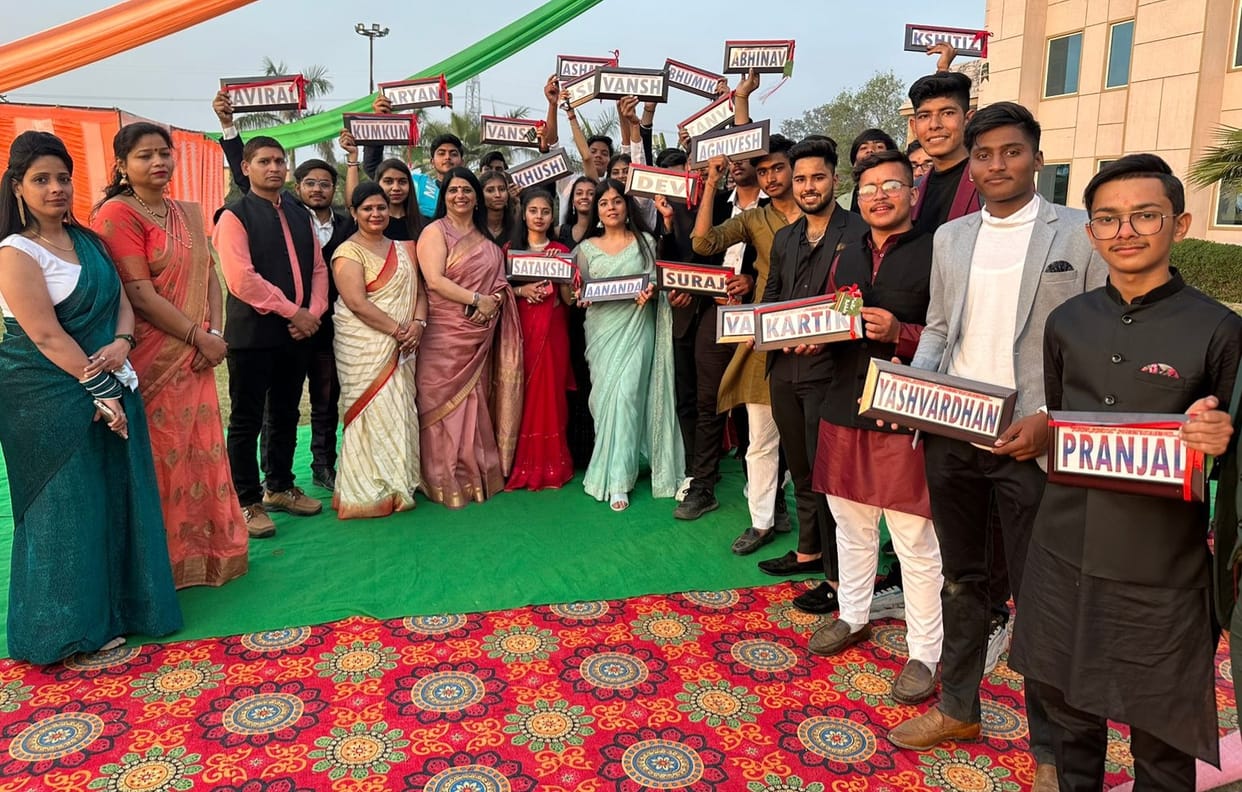 cultural and colorful programs in the farewell ceremony