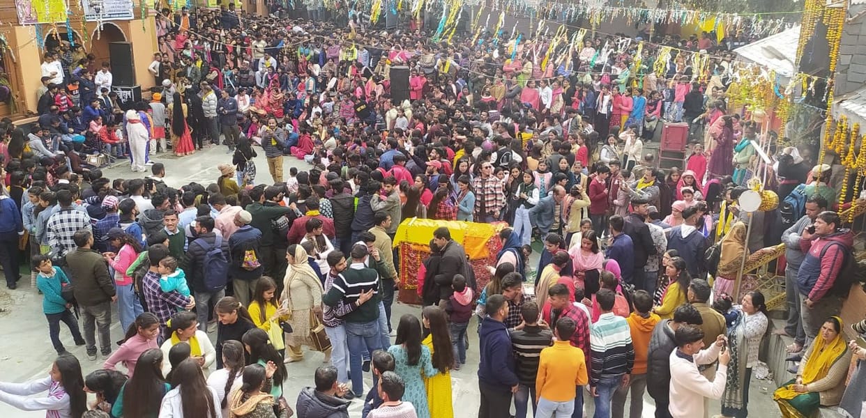 The pagodas of the district echoed with the cheers of Bhole