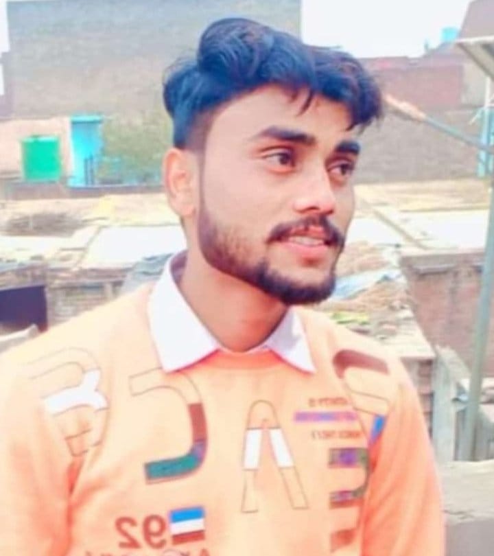 Machine collided with high tension line, laborer died
