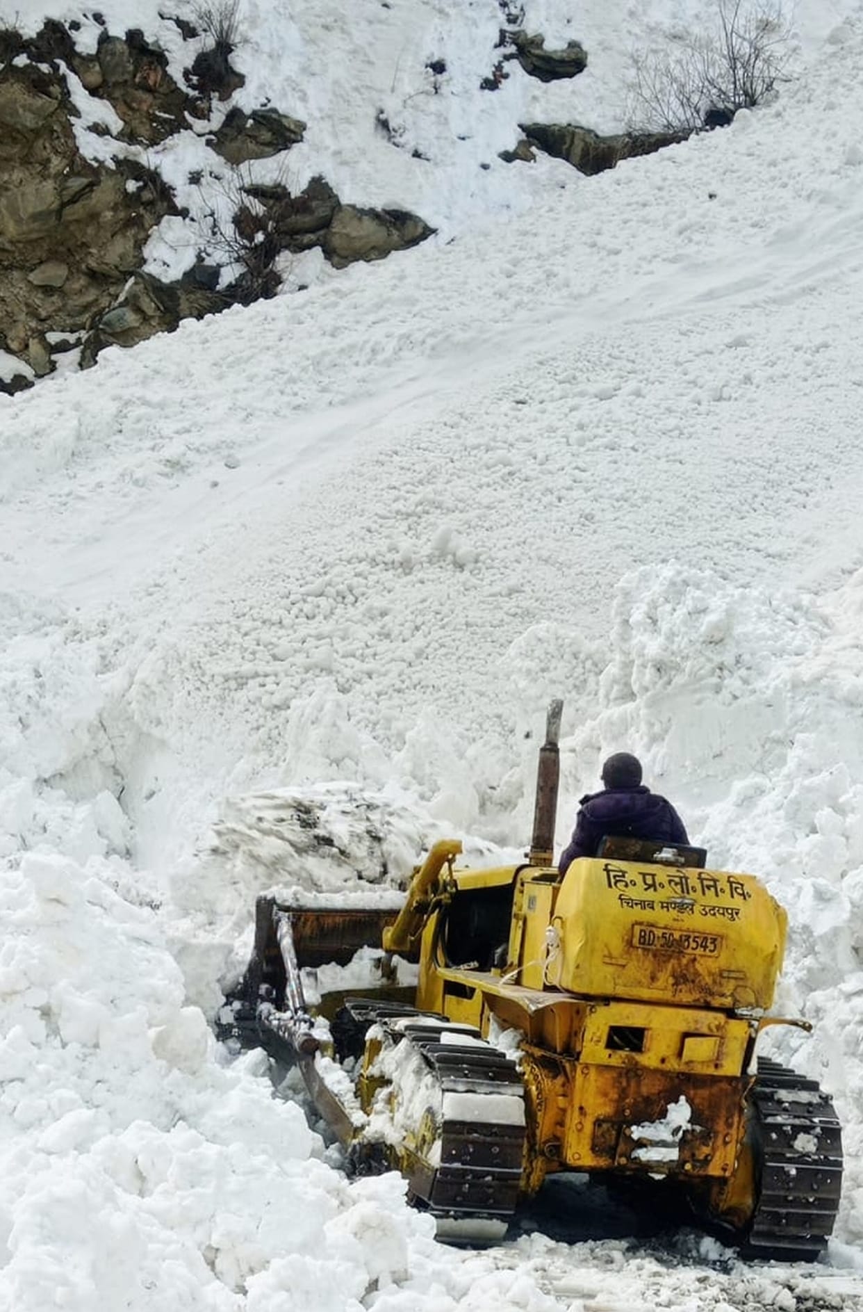 Atal Tunnel restored for traffic