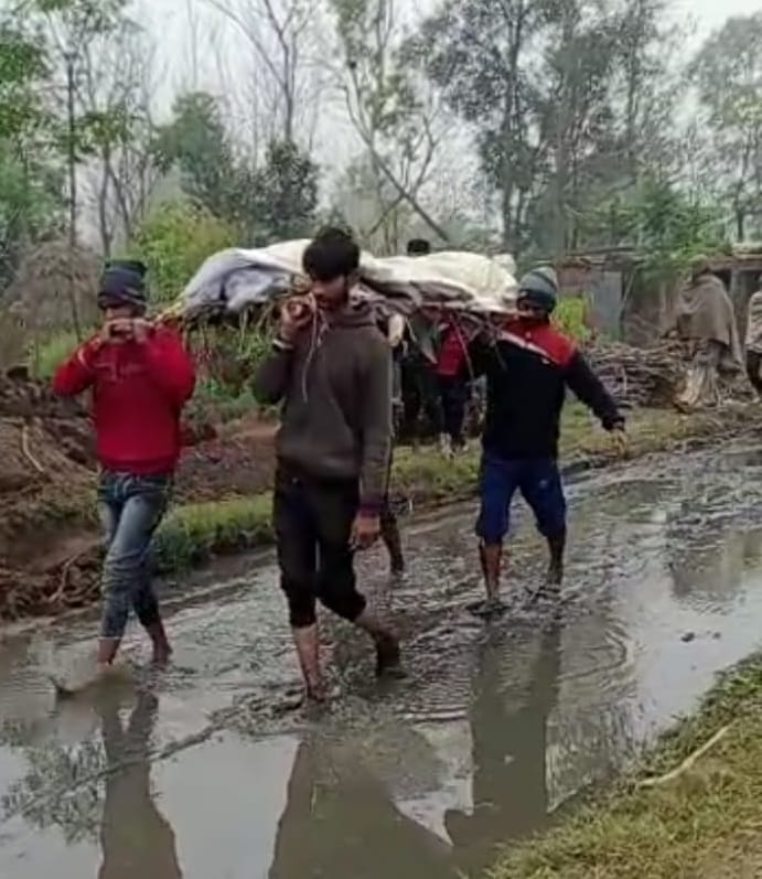 Woman beheaded, body thrown into canal