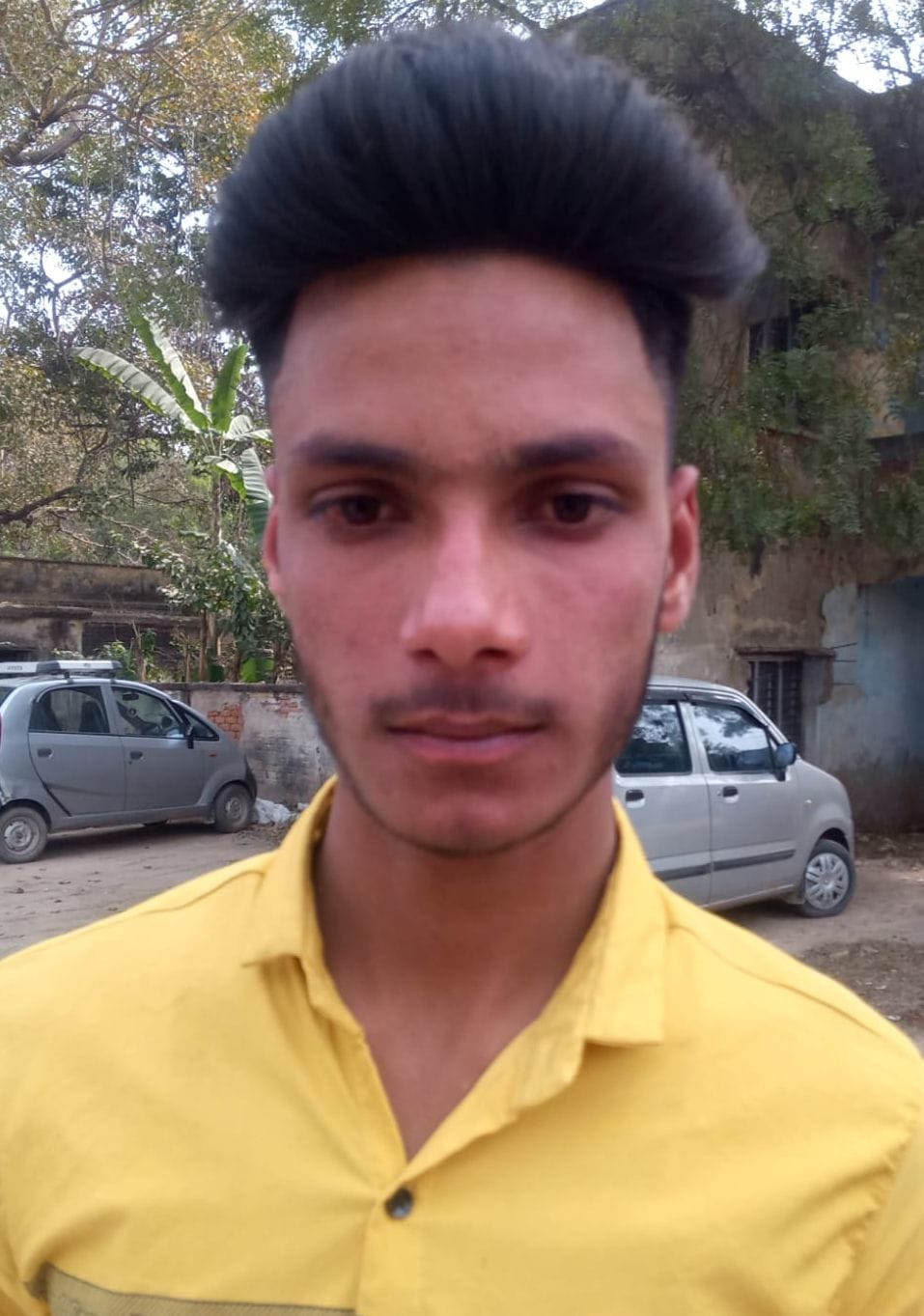 The paper of literary Hindi was given to the student in place of general Hindi