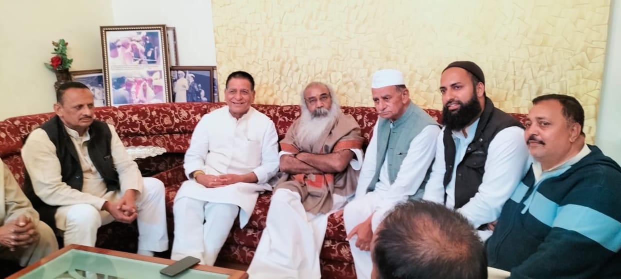 Congress does politics not for power, but for service: Acharya Pramod Krishnam