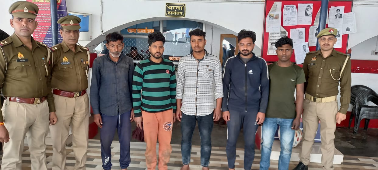 32 animals being taken from punjab to bengal recovered