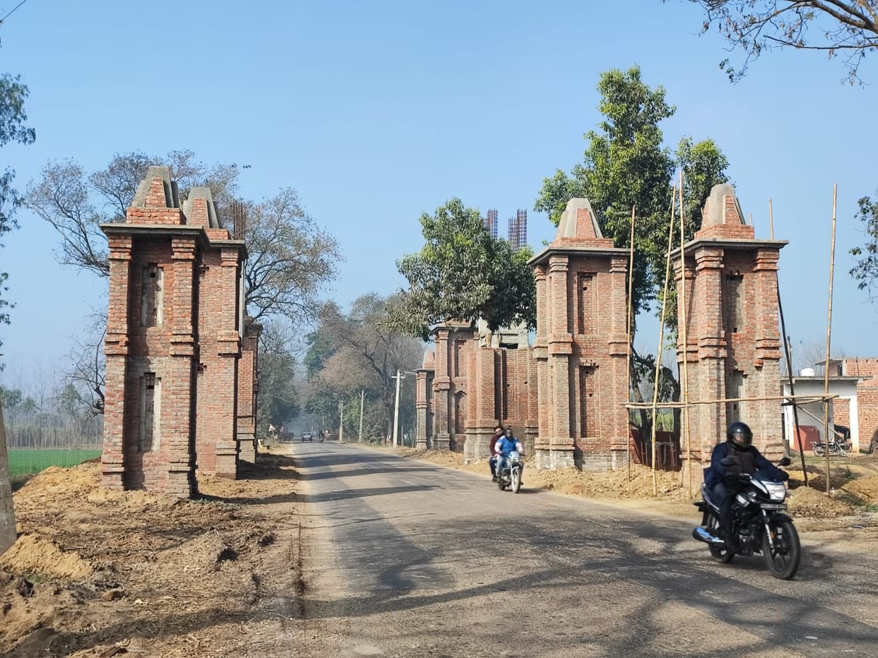 Bhagwanpur road will remain closed till March 31 for the construction of reception gate