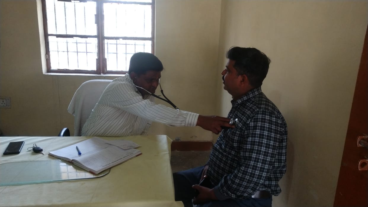 Specialist doctors did not come to Jan Arogya Mela, patients returned without treatment