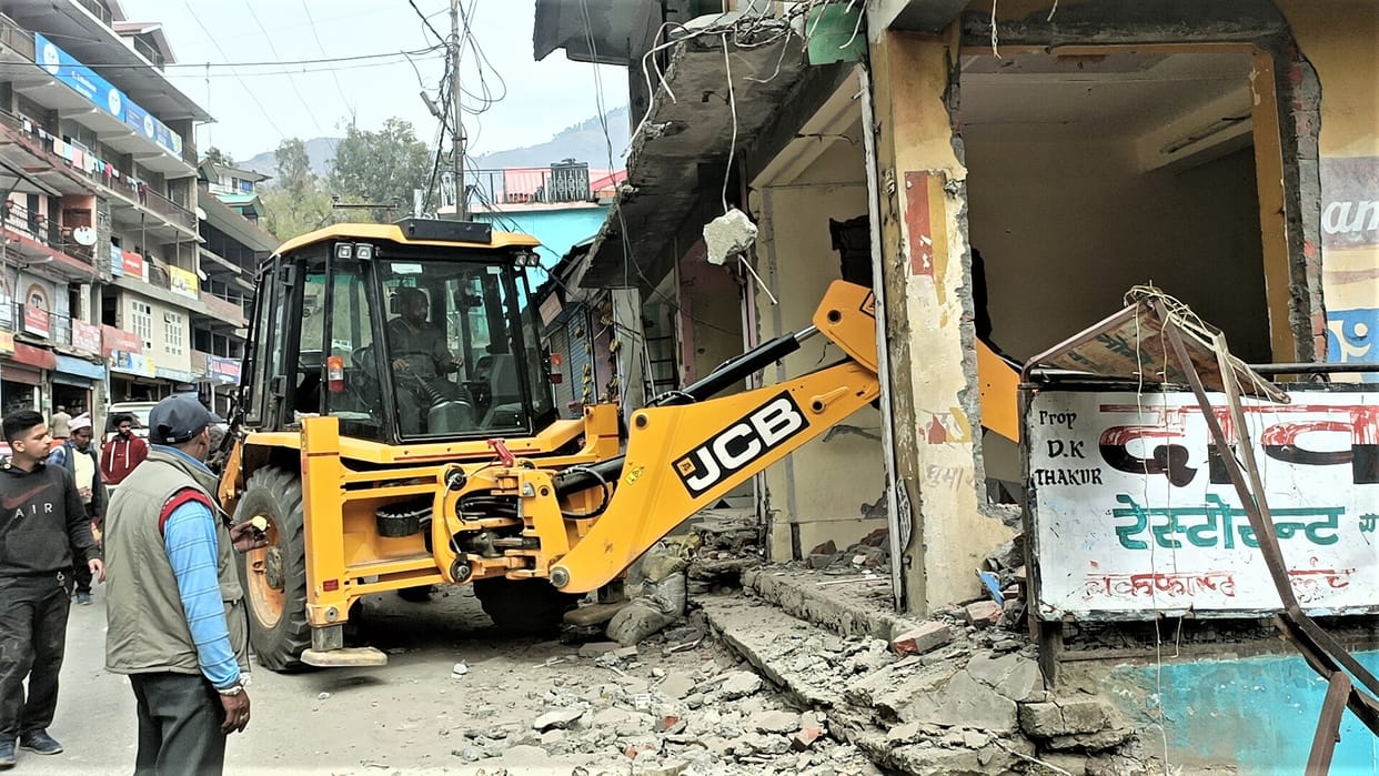 incrochment demolish drive started in rohru