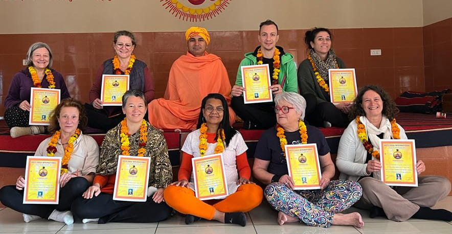 French citizens took yoga lessons from Deoband's yoga guru