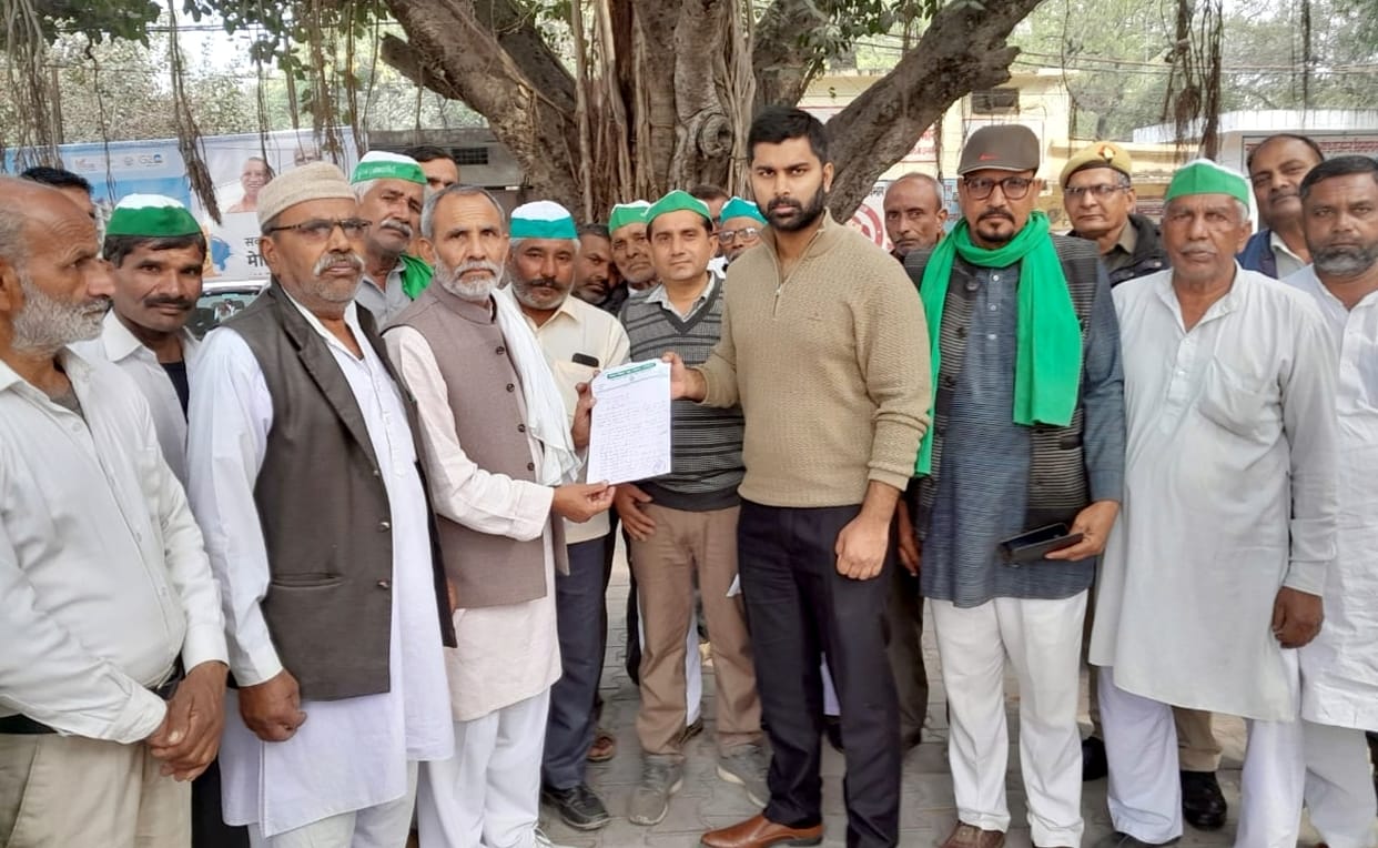Demonstration against increase in sugarcane price