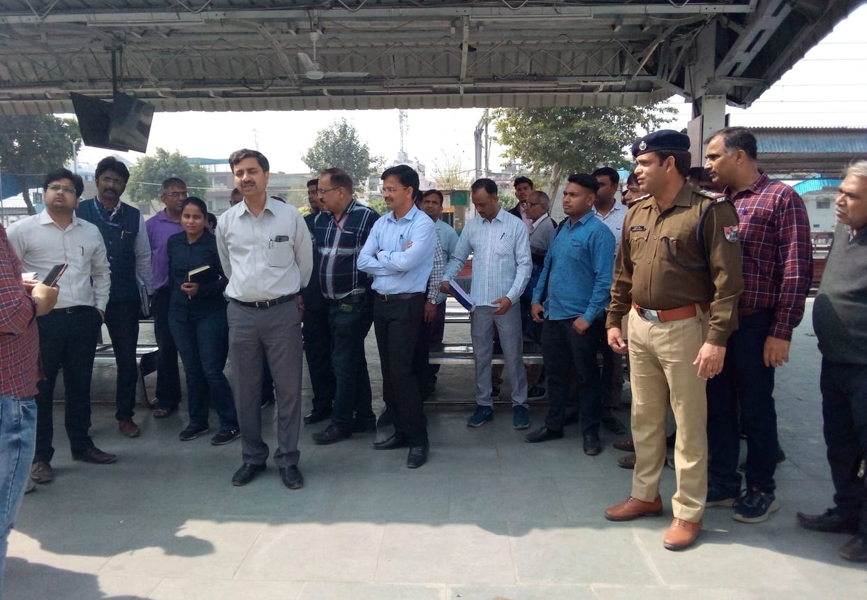DRM reprimanded after seeing vehicles parked without parking