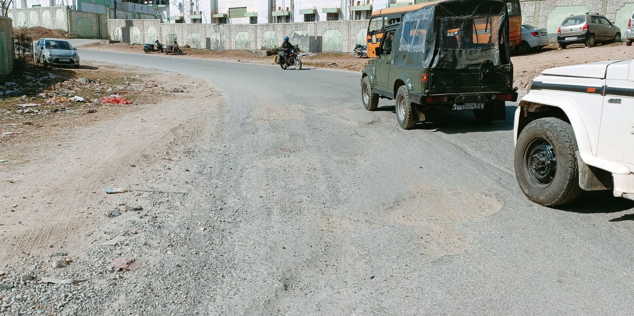 Pithoragarh-Jhulaghat road bad condition
