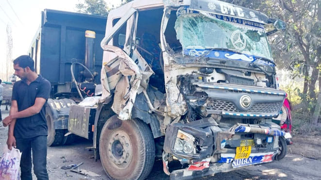 Bike rider dies in road accident, two injured