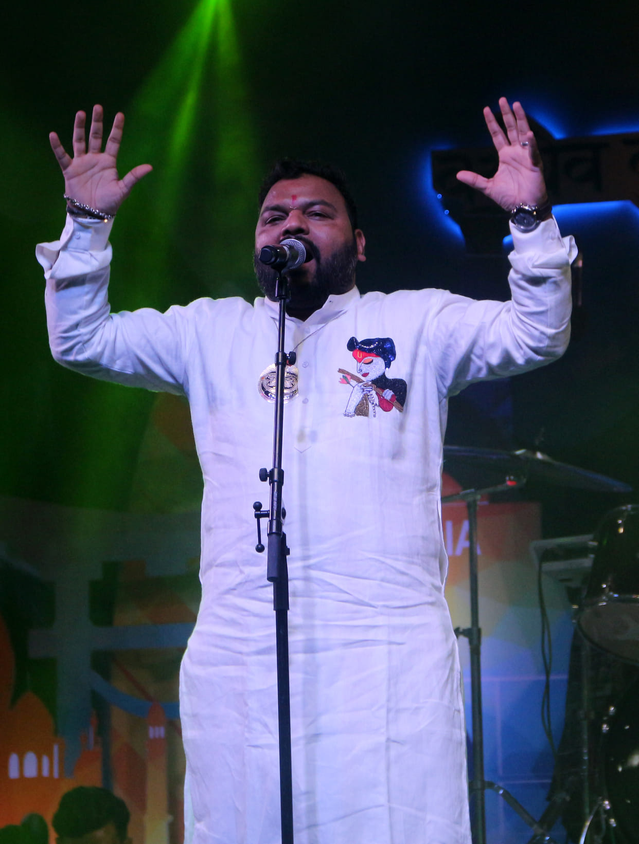 the audience danced on the songs of Kanhaiya Mittal