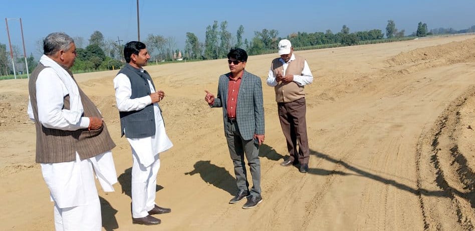 Construction of half-incomplete highway