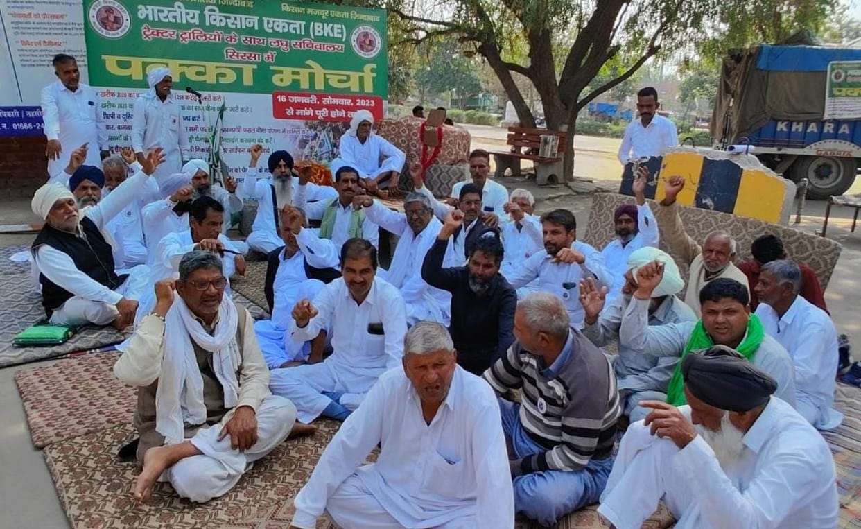 Firm front for compensation: Omprakash's weight, BP and sugar reduced on hunger strike