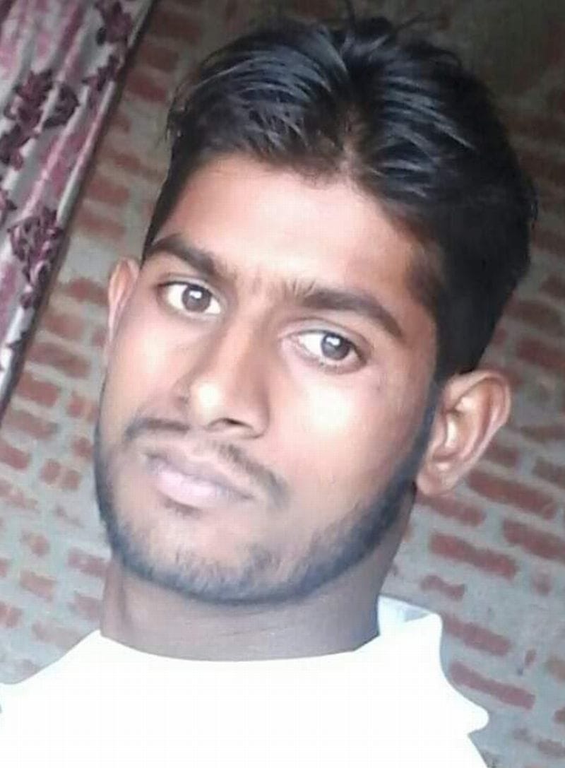 Tractor overturned on Bareilly-Badaun highway, driver crushed to death
