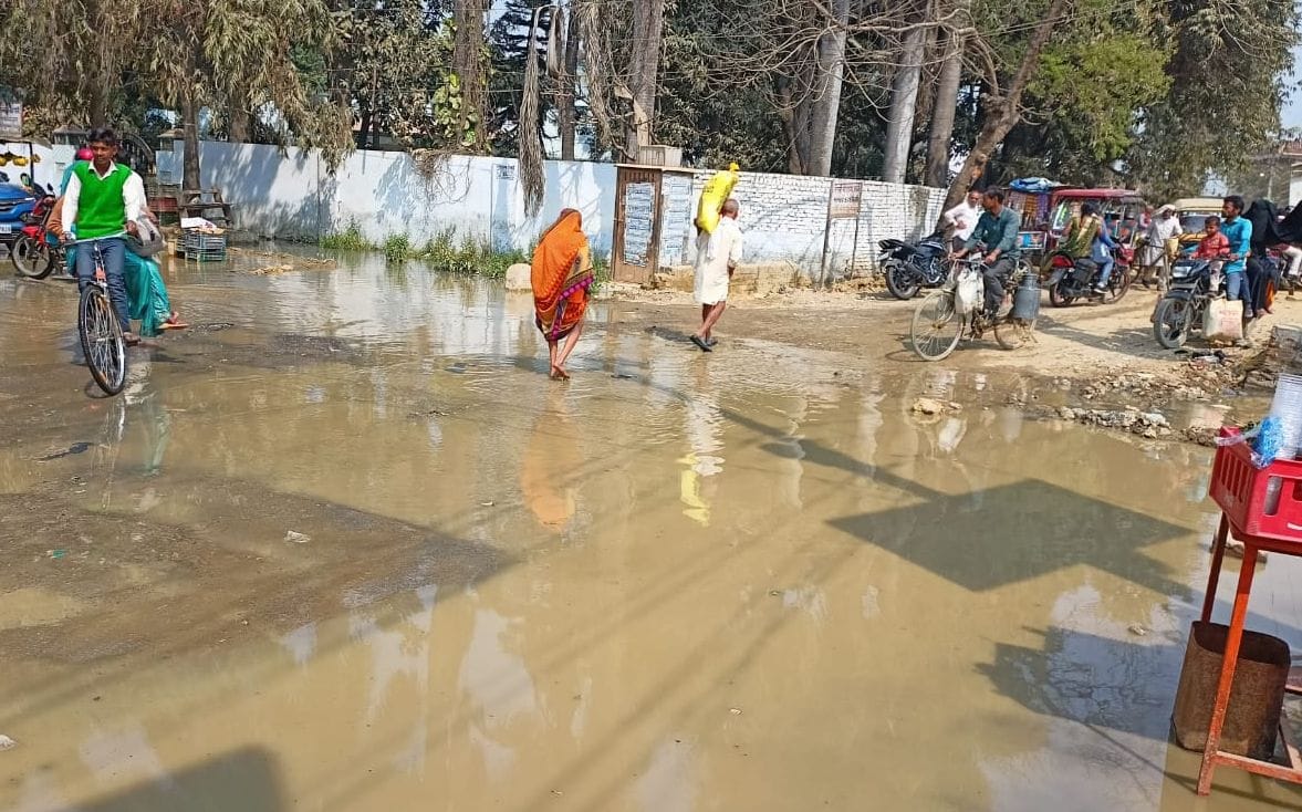 By closing the drainage the city's Sohans Tiraha rang out