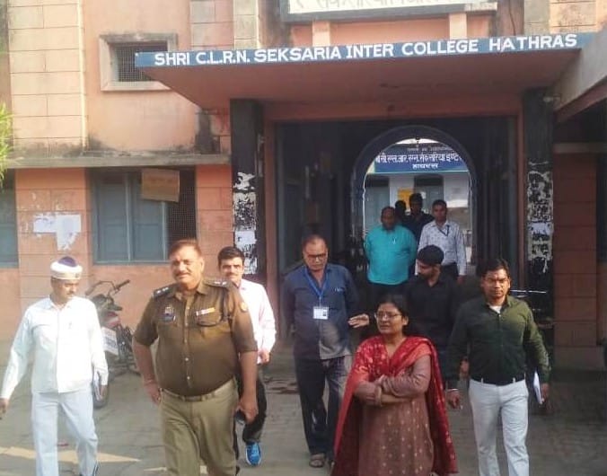Two cheaters caught in high school science exam