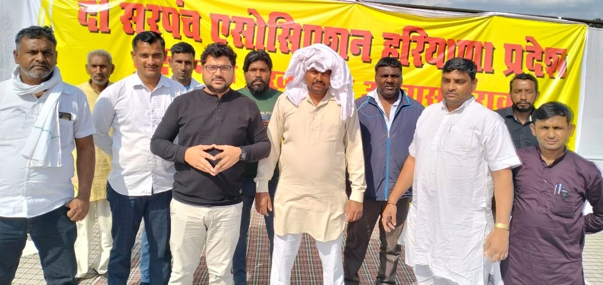 400 people including sarpanch, panch traveled to Chandigarh