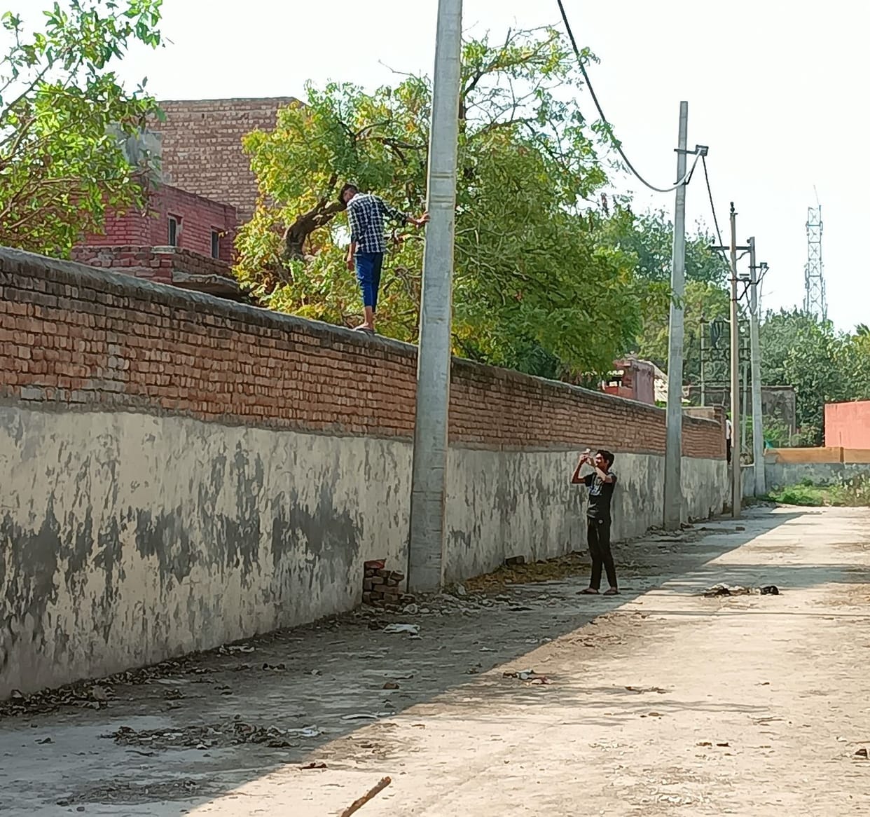 Flying squad found mobile phone near student, made UMC