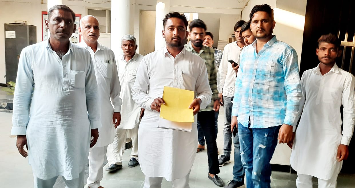 In an election rivalry, nadhodi's sarpanch was targeted and shot at