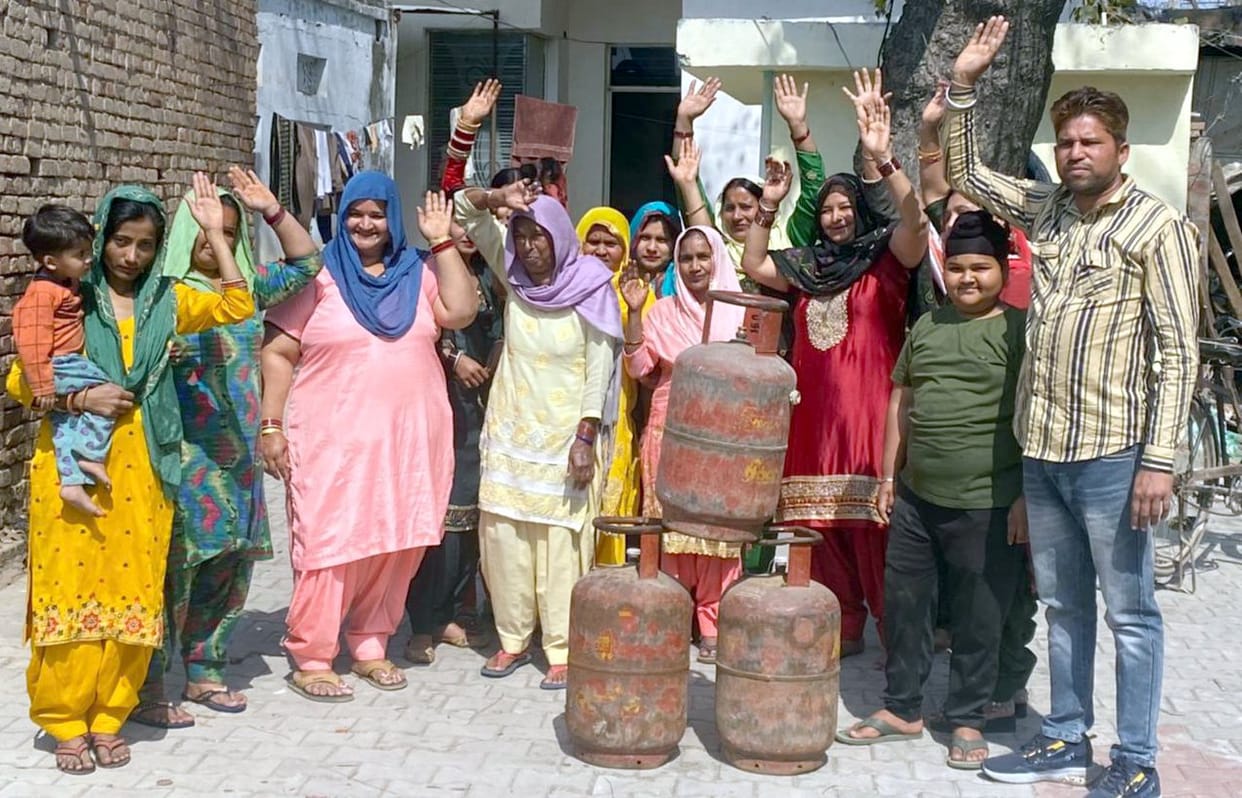 Additional load of one crore per month due to cost of gas cylinder