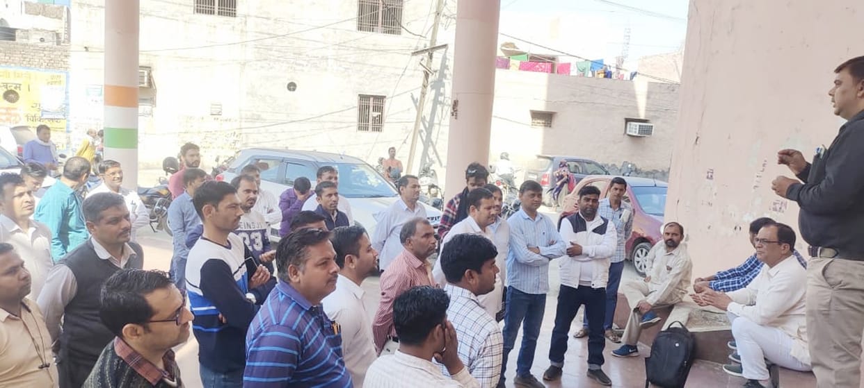 Electricians boycotted work