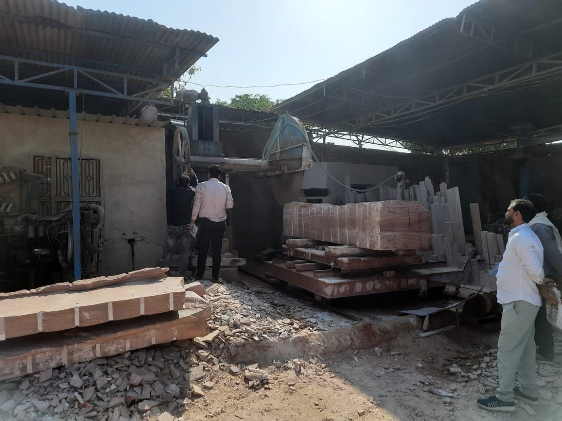 Chief Minister's flying squad raided stone cutting factory