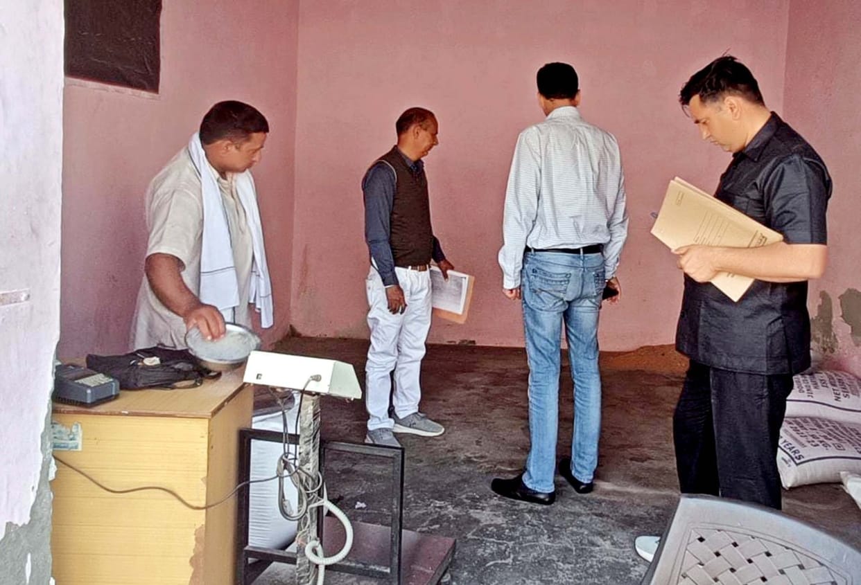 mistake found in record of depot holder in vikas nagar