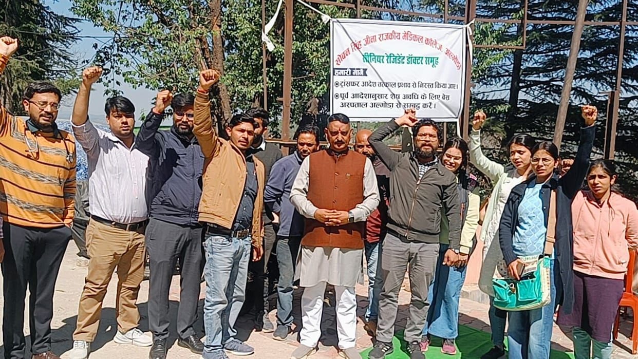 Doctors protested for thier demands.
