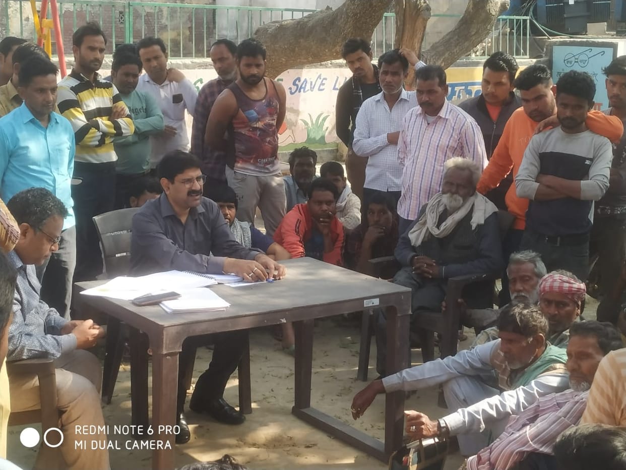 Safai karamcharis strike will continue till salary is received